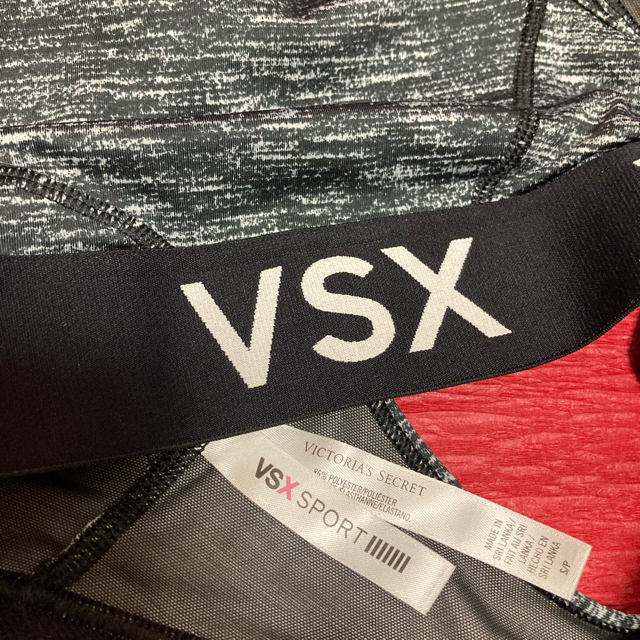 Victoria's Secret(ヴィクトリアズシークレット)のVSX  SPORT  VICTORIA'S  SECRET   ヨガウェア　Ｓ スポーツ/アウトドアのトレーニング/エクササイズ(ヨガ)の商品写真