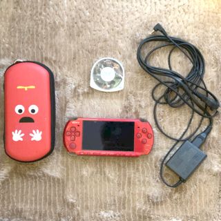 プレイステーションポータブル(PlayStation Portable)のPSP本体　※ケース、MONSTER HUNTER PORTABLE付き (携帯用ゲーム機本体)