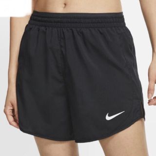 ナイキ(NIKE)のNIKE ランニングショートパンツ　レディース(ウェア)