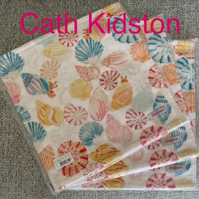 Cath Kidston(キャスキッドソン)のキャスキッドソン ハーミットシェルズ柄 3枚セット♡ レディースのファッション小物(ハンカチ)の商品写真