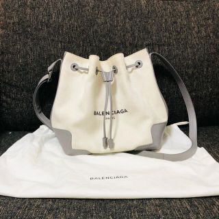 バレンシアガ(Balenciaga)のpeipei様専用【バレンシアガ】ネイビーバケット　ショルダー　巾着　グレー(ショルダーバッグ)