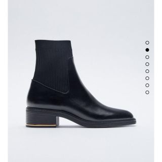 ZARA ソックス付きフラットショートブーツ 39 ZARA ワイドヒールショートブーツ 39サイズ