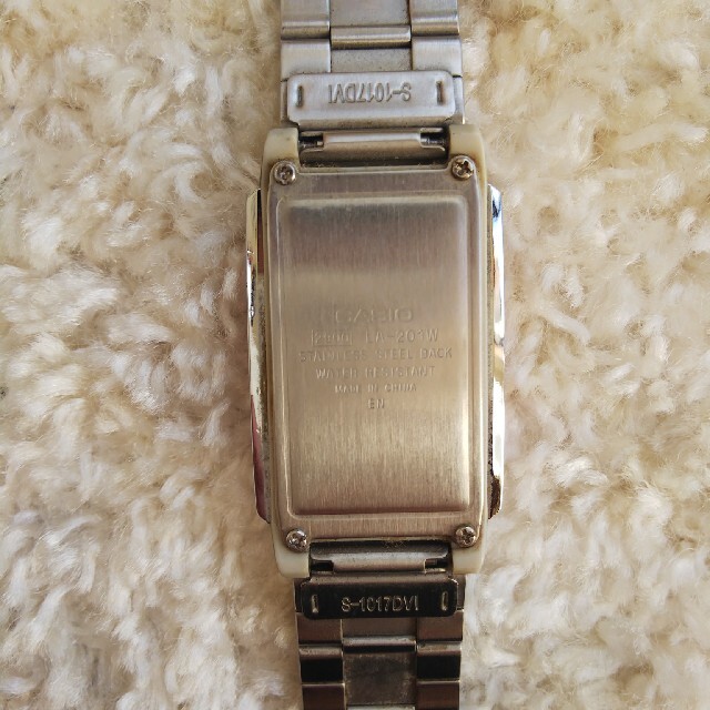 CASIO(カシオ)のカシオ casio la-201w 腕時計 レディースのファッション小物(腕時計)の商品写真