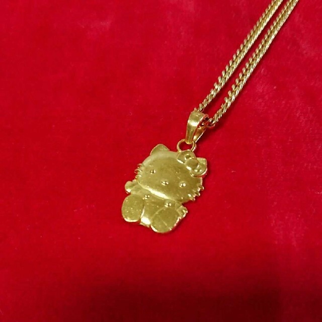 ハローキティ純金１８kネックレス レディースのアクセサリー(ネックレス)の商品写真