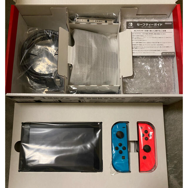 美品 新型Nintendo Switchネオンブルー/ネオンレッド 美品 新型Nintendo Switchネオンブルー/ネオンレッド