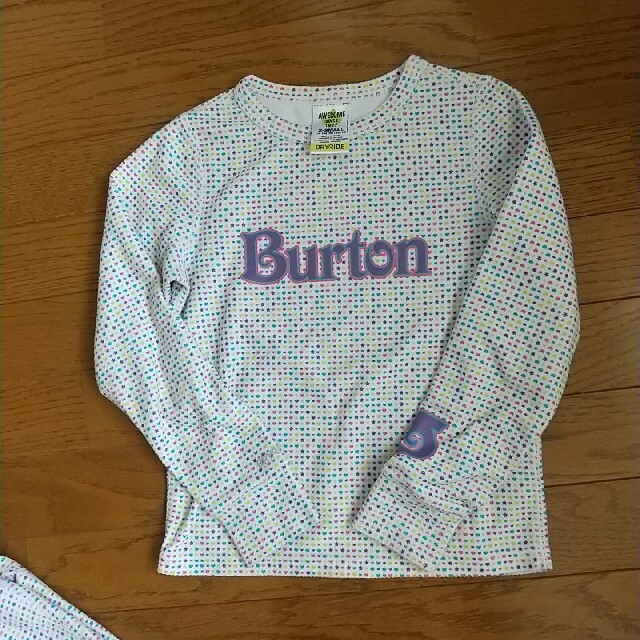 BURTON(バートン)のBURTON　キッズ　ファーストレイヤー　120cm スポーツ/アウトドアのスキー(ウエア)の商品写真