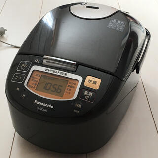 パナソニック(Panasonic)のPanasonic炊飯器　SR-FC106(炊飯器)
