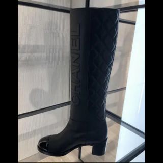 シャネル　Chanel ロングブーツ　サイズ37.5 新品未使用(ブーツ)