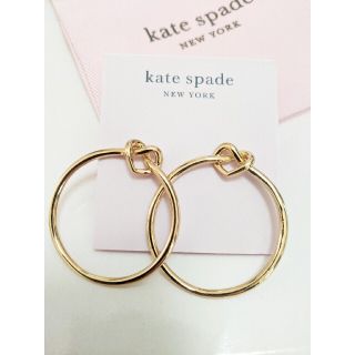 ケイトスペードニューヨーク(kate spade new york)の【新品】kate spade ケイトスペード ピアス loves me knot(ピアス)