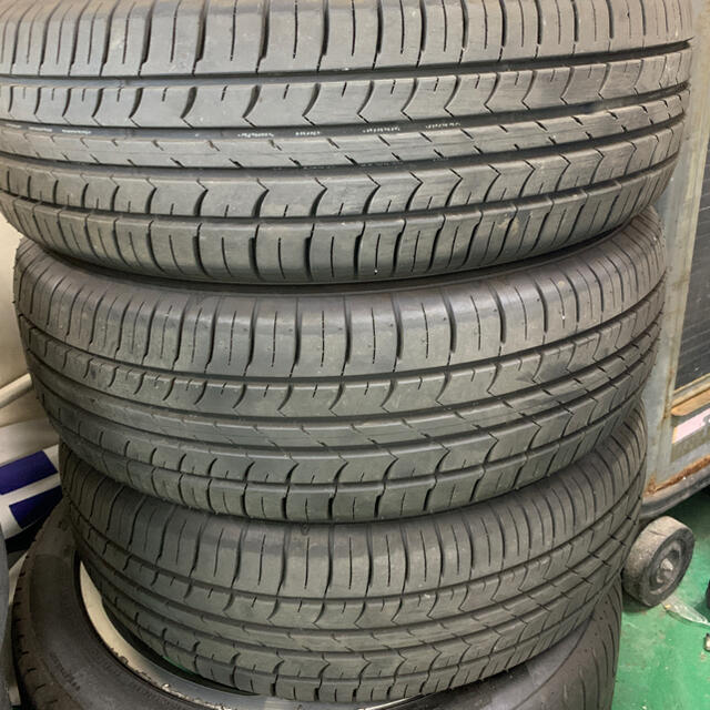 Goodyear(グッドイヤー)のグッドイヤー　EG01 195/65R15 3本　9.9部山！ 自動車/バイクの自動車(タイヤ)の商品写真