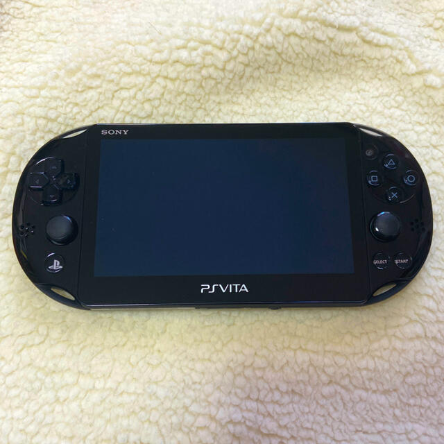 PlayStationVita 本体＋充電器＋メモリーカード付き