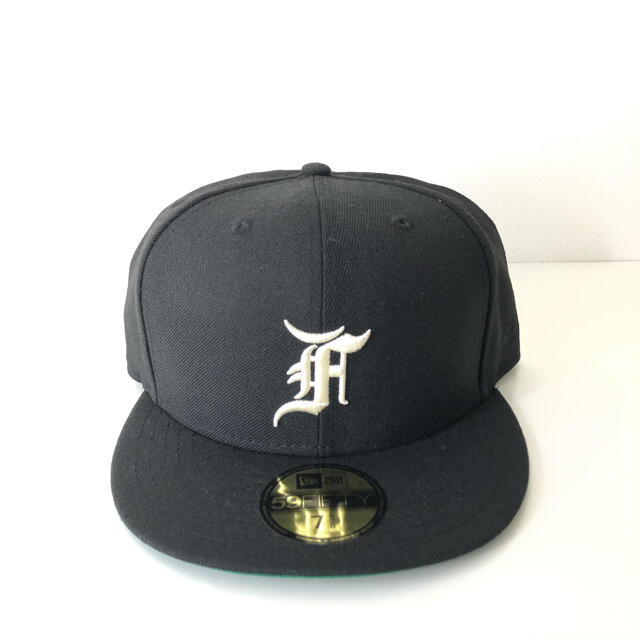 FEAR OF GOD(フィアオブゴッド)のFOG Essentials New Era 5/8 Cap ブラック キャップ メンズの帽子(キャップ)の商品写真