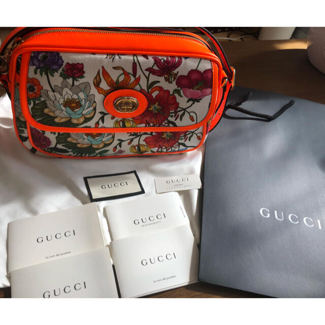 Gucci(グッチ)のお値下げ！新品未使用❗️ グッチ GUCCI  フローラ ショルダーバッグ レディースのバッグ(ショルダーバッグ)の商品写真