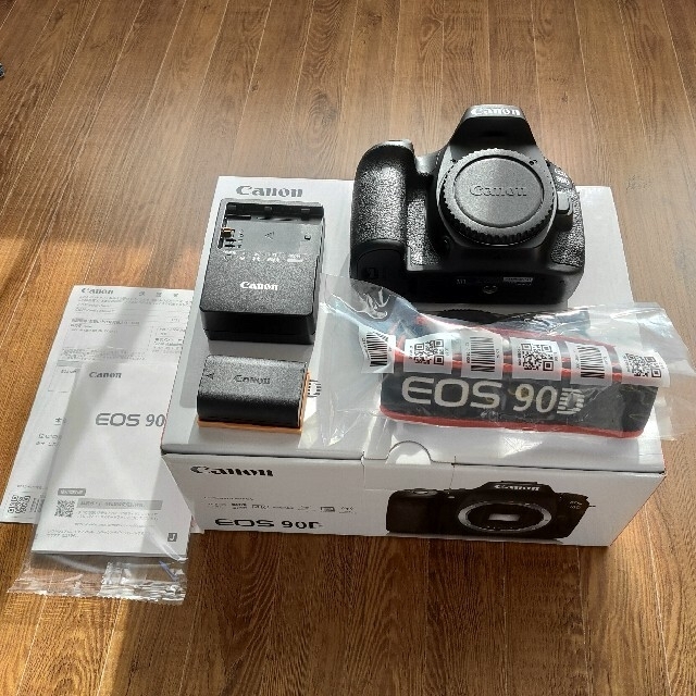 Canon(キヤノン)のCanon EOS90D ボディ スマホ/家電/カメラのカメラ(デジタル一眼)の商品写真