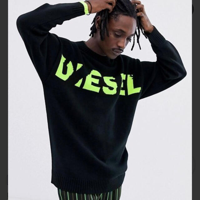 DIESEL(ディーゼル)のディーゼル　デザインロゴニット　セーター メンズのトップス(ニット/セーター)の商品写真