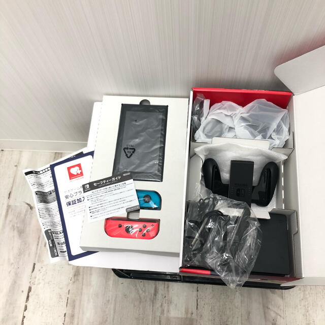 【良品】Nintendo Switch ネオンブルー/ ネオンレッド