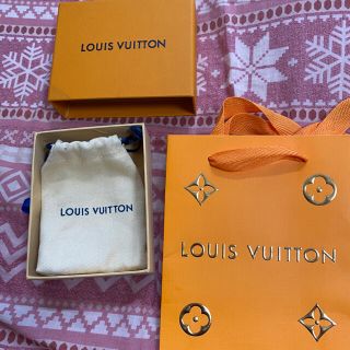 ルイヴィトン(LOUIS VUITTON)のLOULSVU ITTON(ファッション/美容)