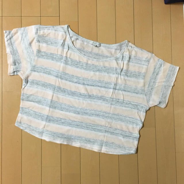 FOREVER 21(フォーエバートゥエンティーワン)のＦ21♡ ショート丈トップス☆ レディースのトップス(Tシャツ(半袖/袖なし))の商品写真