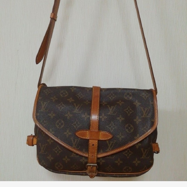 ヴィトン　LOUIS VUITTON　ショルダーバッグ