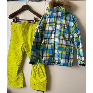 クイックシルバー(QUIKSILVER)のQUIKSILVER☆クイックシルバー　キッズ/スノーウェア☆12(ウエア/装備)