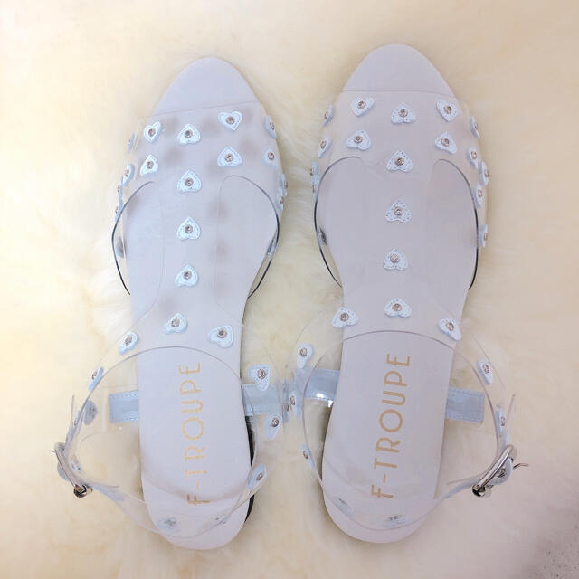 EDIT.FOR LULU(エディットフォールル)のF-TROUPE HEART CLEAR SANDAL レディースの靴/シューズ(サンダル)の商品写真