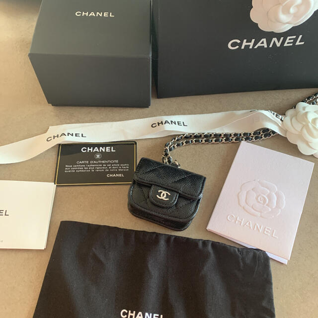 CHANEL AirPods proケース.•★新品未使用