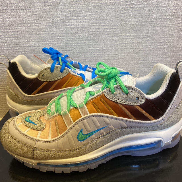 NIKE(ナイキ)のNIKE AIR MAX 98 OG ON AIR NYC 26.5cm メンズの靴/シューズ(スニーカー)の商品写真