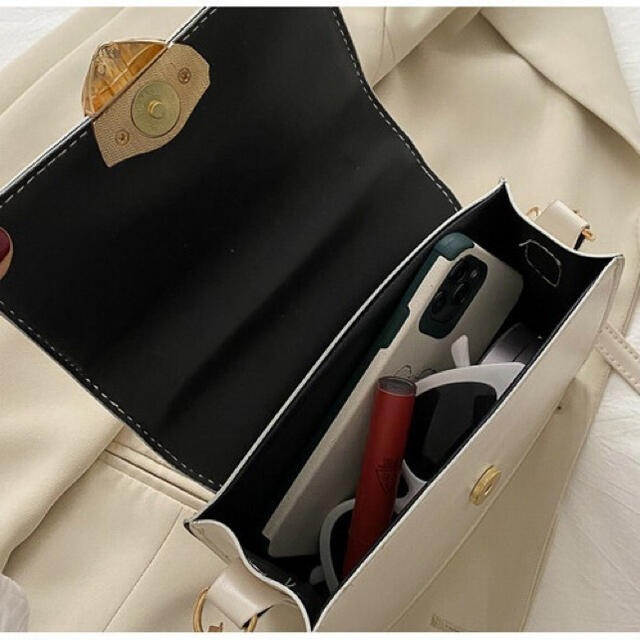 H&M(エイチアンドエム)のレザーショルダーバッグ ブラウン レディースのバッグ(ショルダーバッグ)の商品写真