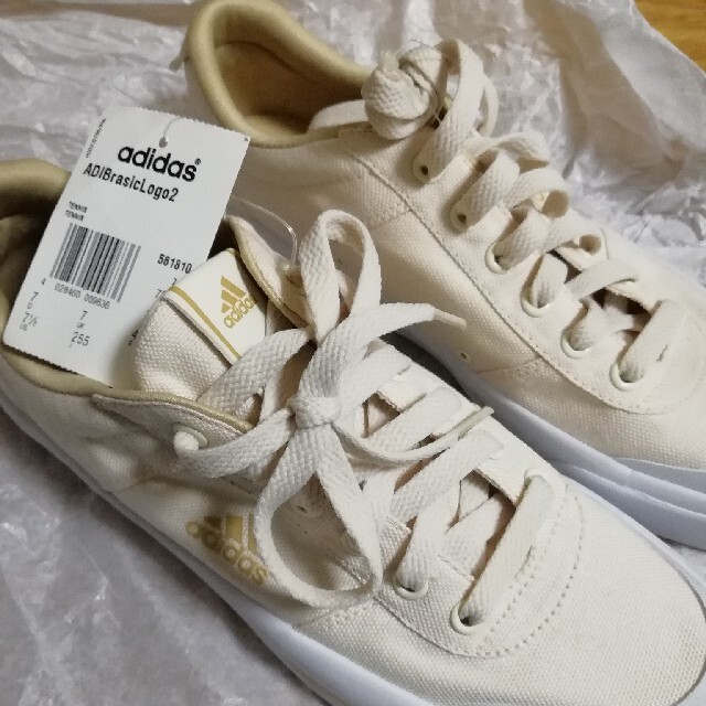 adidas(アディダス)のadidas  ADIBrasicLogo2 サイズ25.5 メンズの靴/シューズ(スニーカー)の商品写真