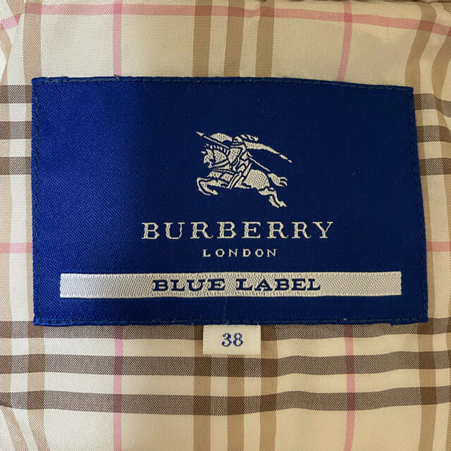 BURBERRY BLUE LABEL(バーバリーブルーレーベル)のバーバリー✴︎Burberry レディースのジャケット/アウター(ダウンジャケット)の商品写真