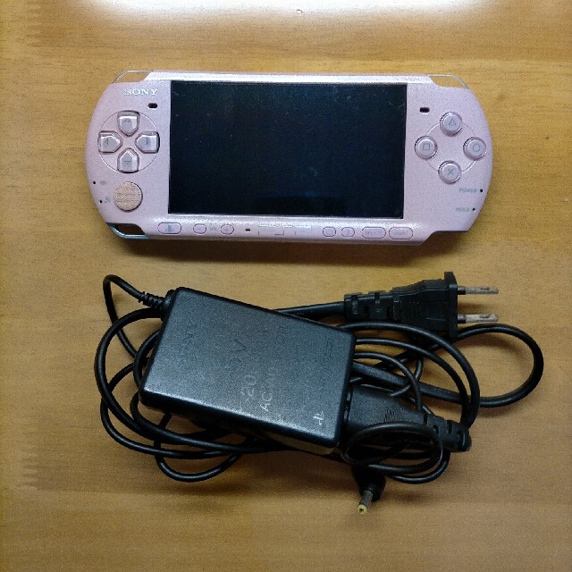 PSP3000 ピンク＆ACアダプター