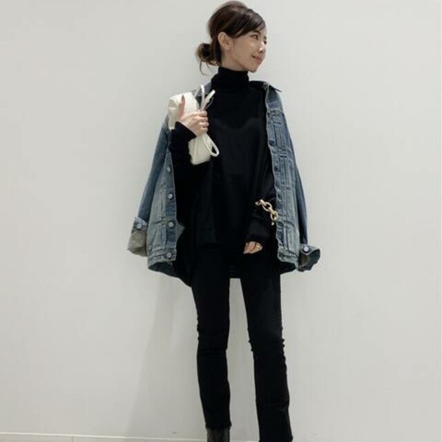 L'Appartement DEUXIEME CLASSE(アパルトモンドゥーズィエムクラス)の【STAMMBAUM/シュタンバウム】OVERSIZE DENIM JACKET レディースのジャケット/アウター(Gジャン/デニムジャケット)の商品写真