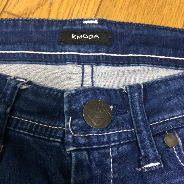 EMODA(エモダ)のエモダ♡ダメージデニム レディースのパンツ(デニム/ジーンズ)の商品写真