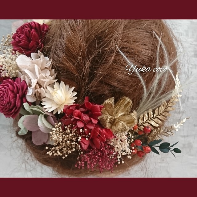 ドライフラワー 髪飾り 成人式 卒業式 袴 振袖 結婚式 前撮り 紅 金色  ハンドメイドのアクセサリー(ヘアアクセサリー)の商品写真