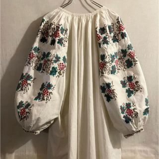 エリザベス様　専用　⭐︎ウクライナ刺繍ワンピース　葡萄(ロングワンピース/マキシワンピース)