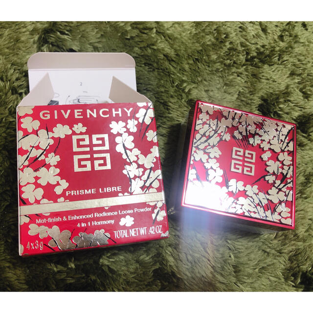 GIVENCHY プリズムリーブル