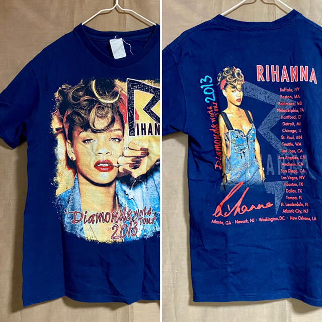 【RIHANNA Tee／両面・送料込・即購入可】リアーナ 2013ツアーTee レディースのトップス(Tシャツ(半袖/袖なし))の商品写真