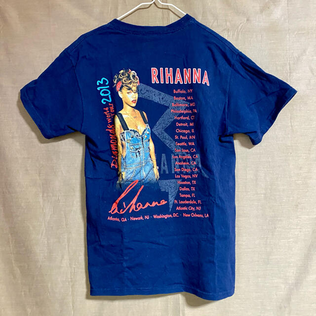 【RIHANNA Tee／両面・送料込・即購入可】リアーナ 2013ツアーTee レディースのトップス(Tシャツ(半袖/袖なし))の商品写真