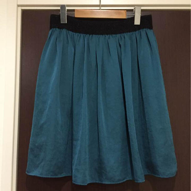 INDIVI(インディヴィ)の【美品】大きいサイズINDIVIスカート レディースのスカート(ひざ丈スカート)の商品写真