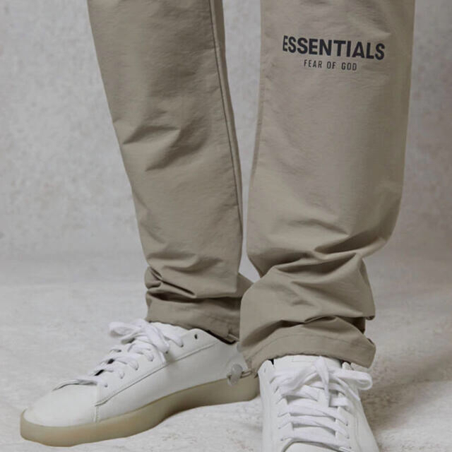 FEAR OF GOD(フィアオブゴッド)のFOG Fear of god essentials track pants M メンズのパンツ(その他)の商品写真