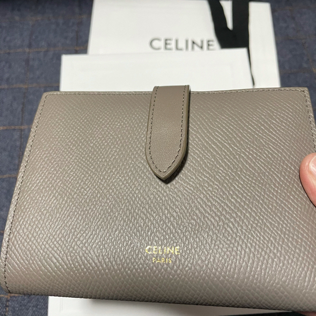 【正規品】最終値下げ CELINE ミディアム ストラップウォレット ペブル