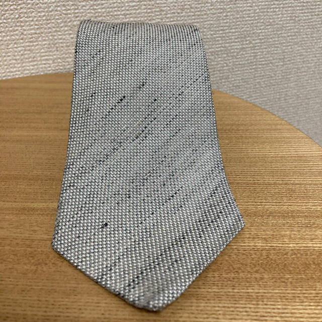 Nassow ナッソー 無地ネクタイ リネン混ネクタイ 日本製 グレー系 メンズのファッション小物(ネクタイ)の商品写真