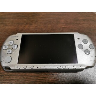 プレイステーションポータブル(PlayStation Portable)のPSP 3000 本体+充電ケーブル(携帯用ゲーム機本体)