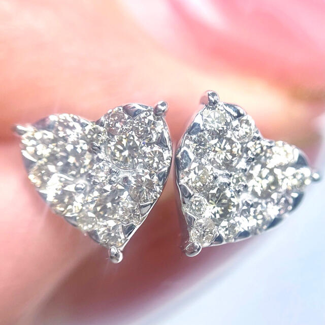 計0.50ct 天然ダイヤモンド　K18WG ハート　パヴェピアス