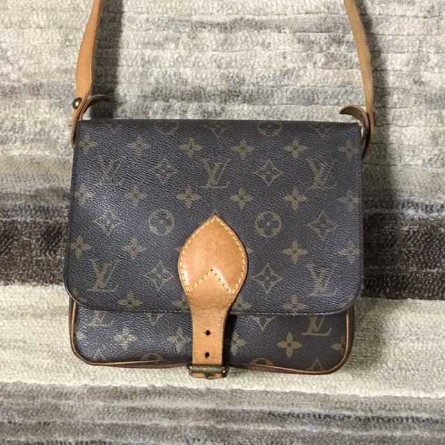 ルイヴィトン　LOUIS VUITTON