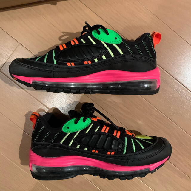 NIKE(ナイキ)のNIKE AIRMAX98 エアマックス98 TOKYO NEON 24㎝ レディースの靴/シューズ(スニーカー)の商品写真