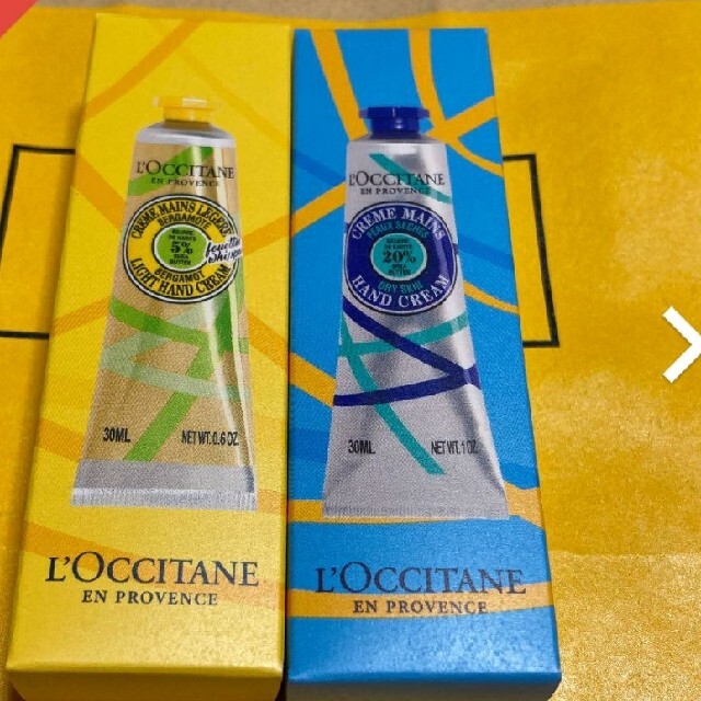 L'OCCITANE(ロクシタン)のロクシタンハンドクリーム　テ・アールグレイ&クラシックシア　30ml 2本セット コスメ/美容のボディケア(ハンドクリーム)の商品写真