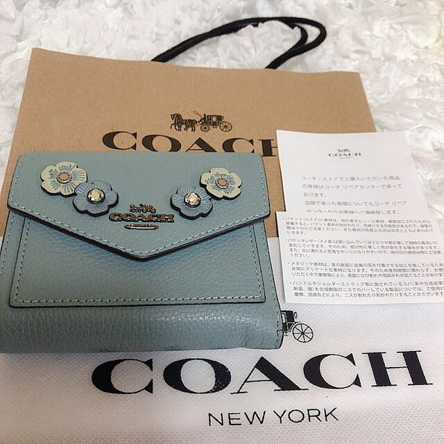 COACH - COACH コーチ 水色 ワッペン ビジュー ミニ財布 ウォレット 花 ...