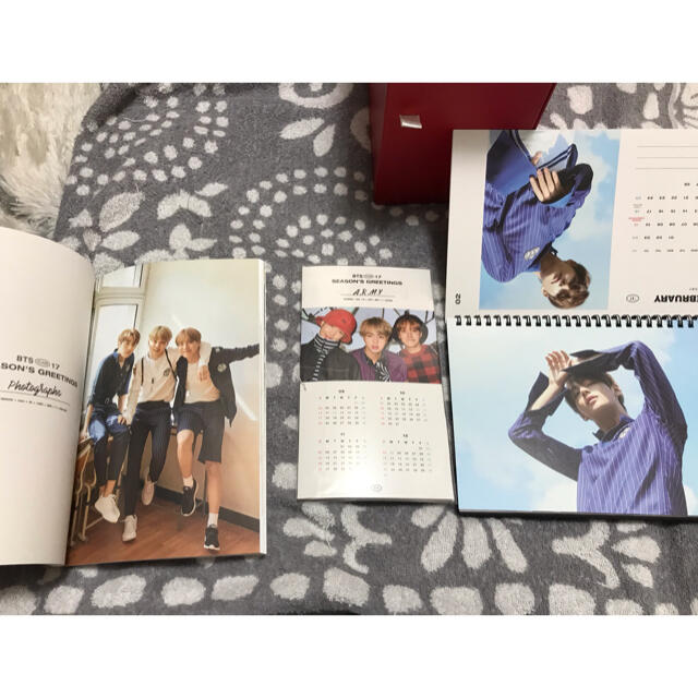 防弾少年団(BTS)(ボウダンショウネンダン)のBTS 2017 SEASON'S GREETINGS エンタメ/ホビーのCD(K-POP/アジア)の商品写真