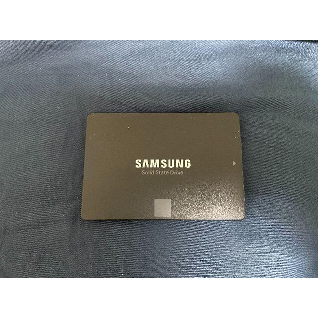 SSD 500GB 2.5インチ SATA接続